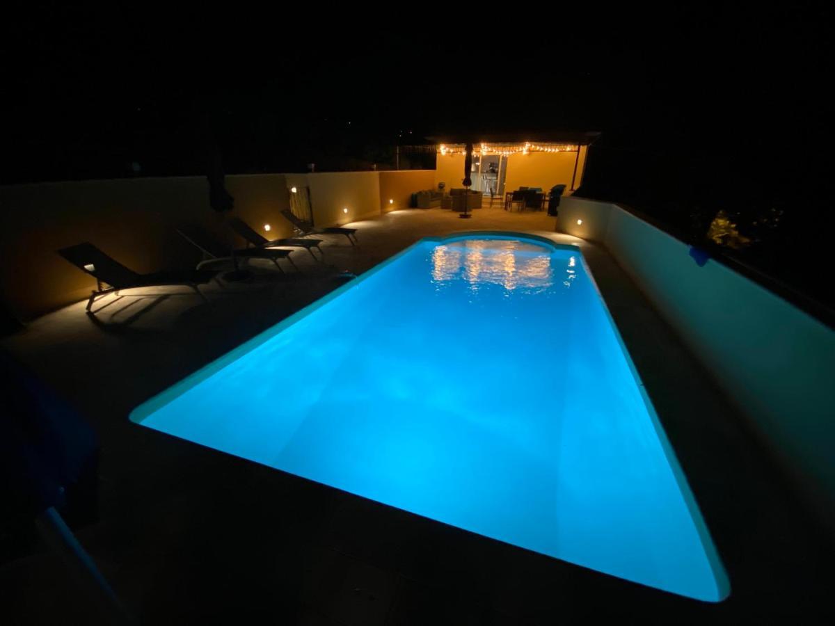 Maison Avec Piscine Privee Et Chauffee En Perigord Noir Montignac-Lascaux Buitenkant foto